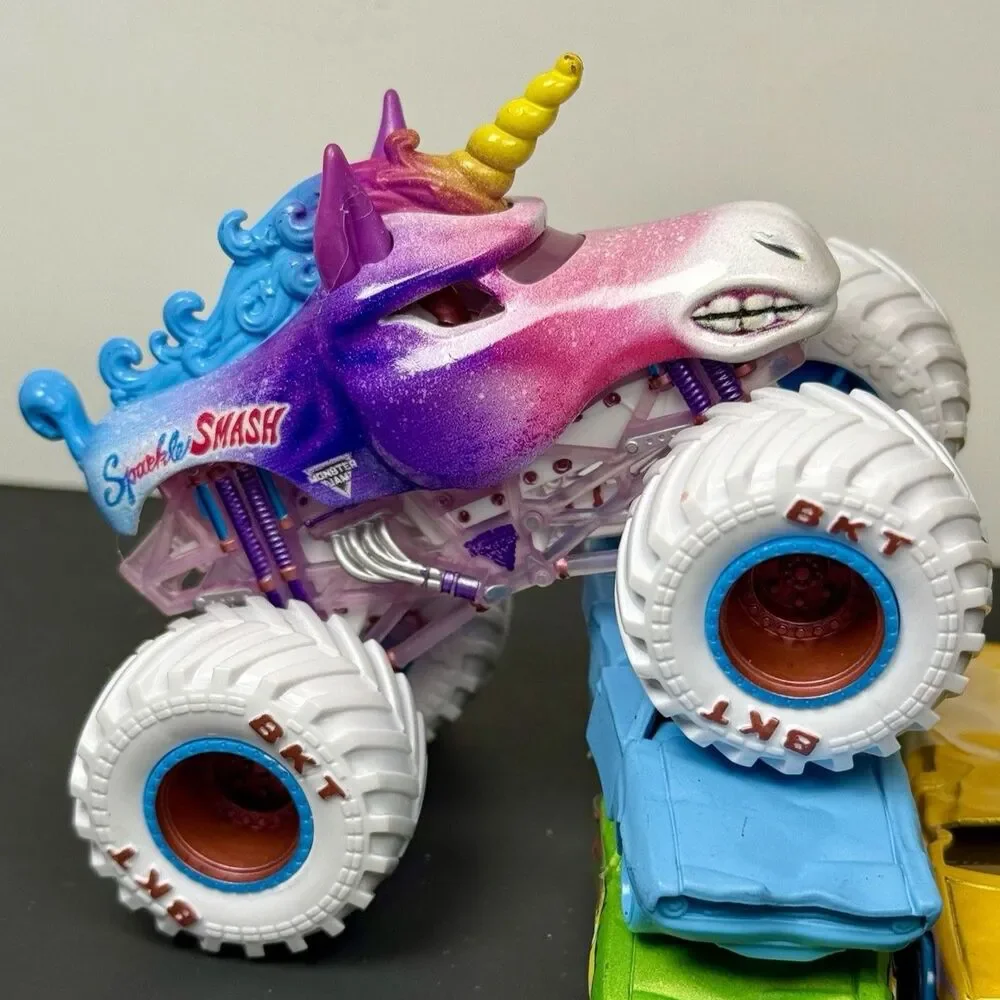 CUSTOM Monster Jam Sparkle Smash 1:64 Unicorn Monster Truck